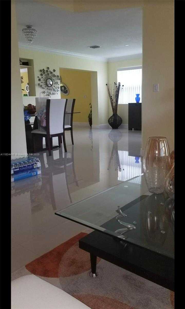 Small Image of Plantation Number 10