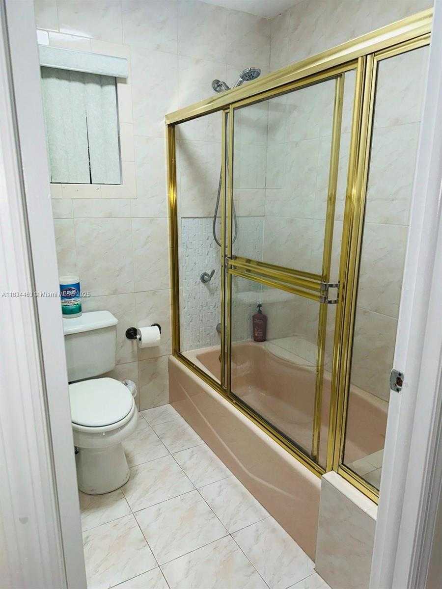 Small Image of 8565 NORTH WEST 168TH TER, Miami Lakes Number 16