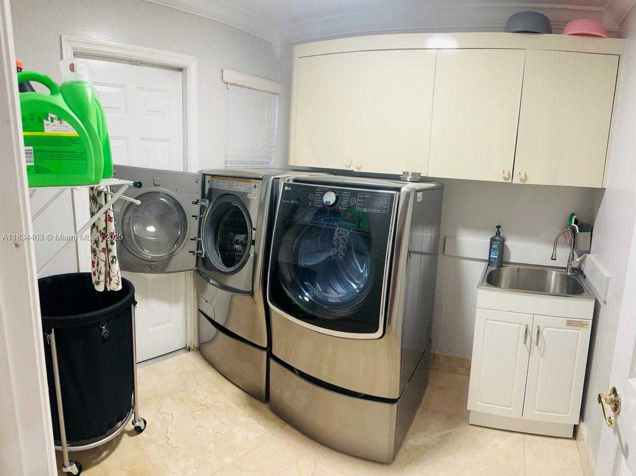 Small Image of 8565 NORTH WEST 168TH TER, Miami Lakes Number 34