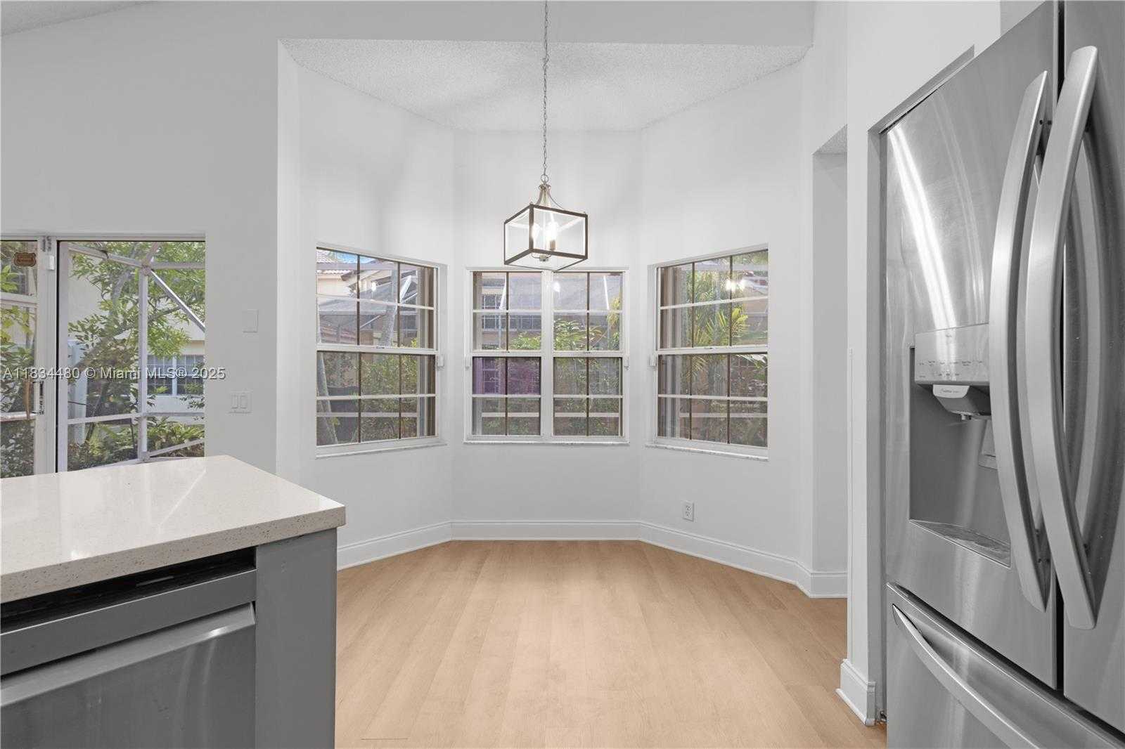 Small Image of 1525 SEABAY RD, Weston Number 10