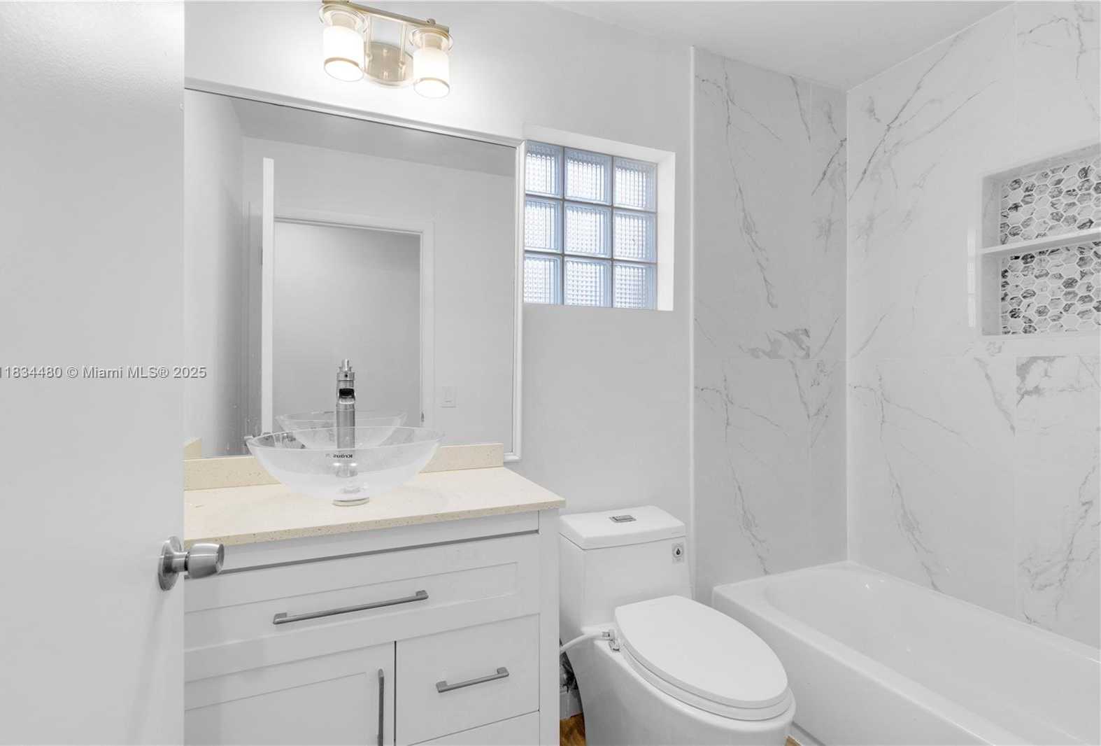 Small Image of 1525 SEABAY RD, Weston Number 17