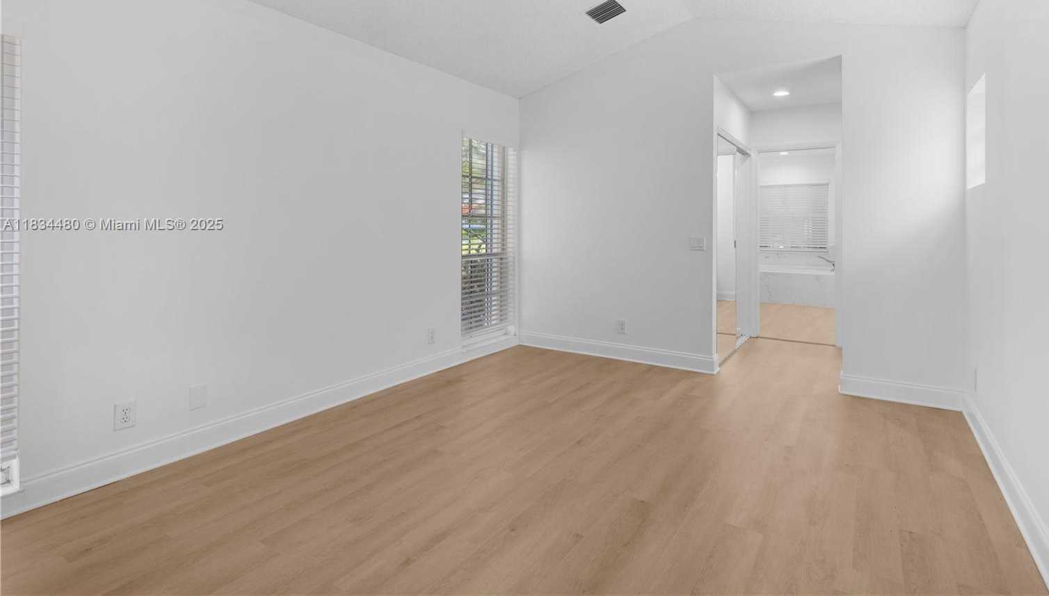 Small Image of 1525 SEABAY RD, Weston Number 23