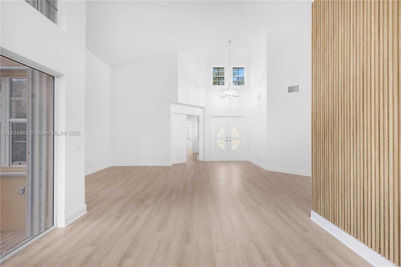 Small Image of 1525 SEABAY RD, Weston Number 6