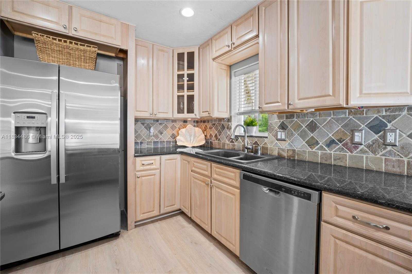 Small Image of 614 NORTH EAST 10TH AVE, Fort Lauderdale Number 21