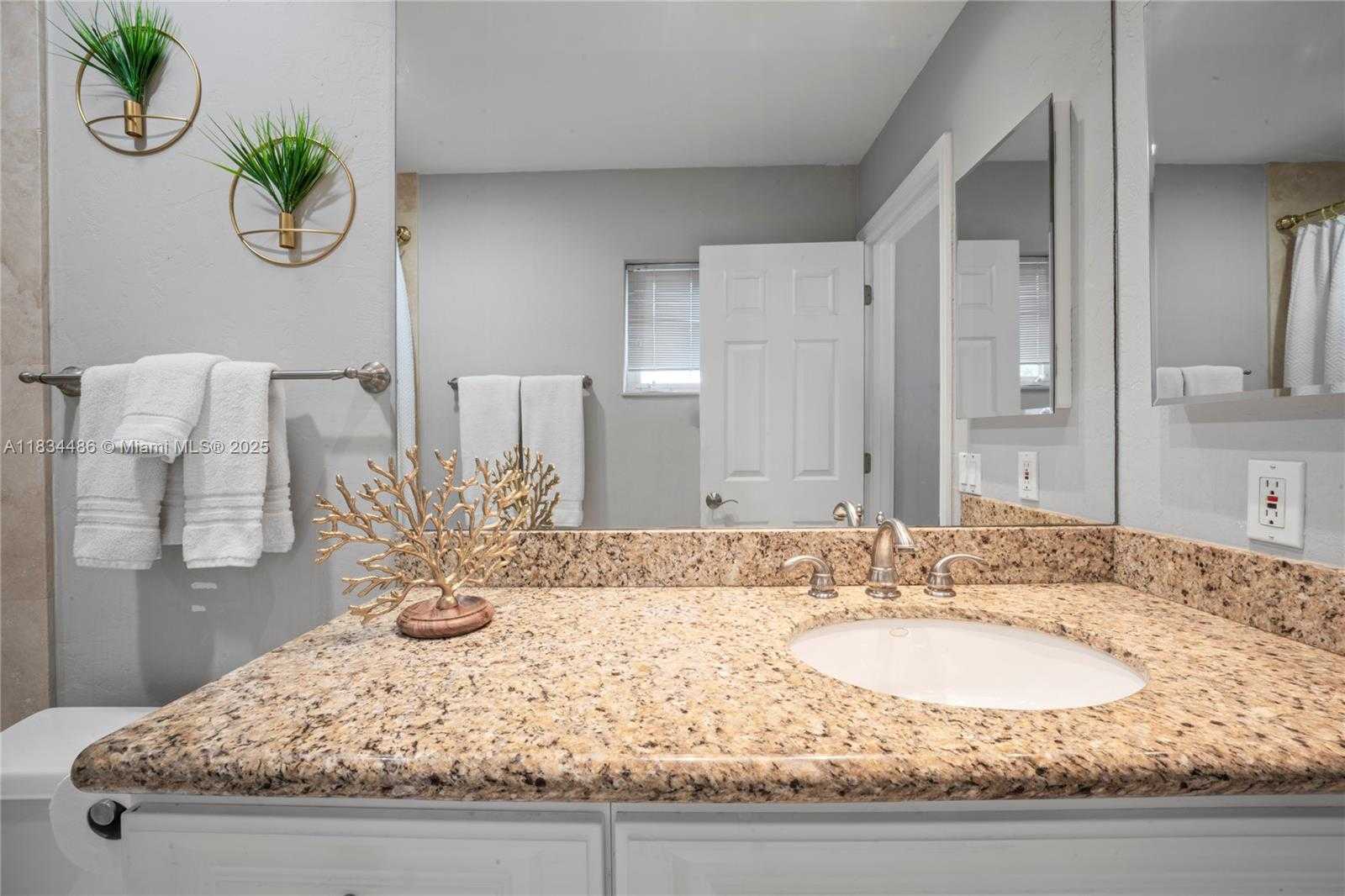 Small Image of 614 NORTH EAST 10TH AVE, Fort Lauderdale Number 30