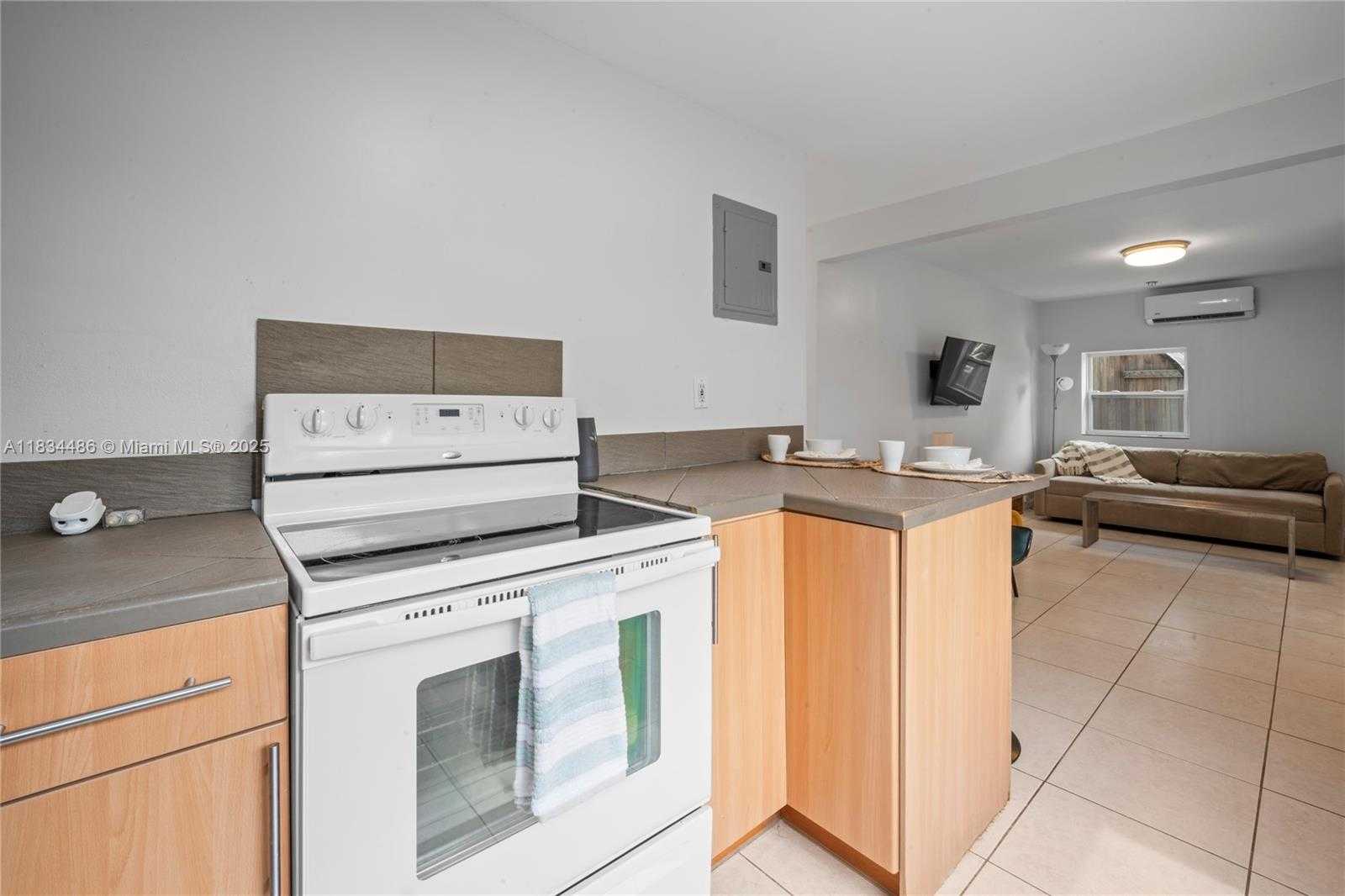 Small Image of 614 NORTH EAST 10TH AVE, Fort Lauderdale Number 46