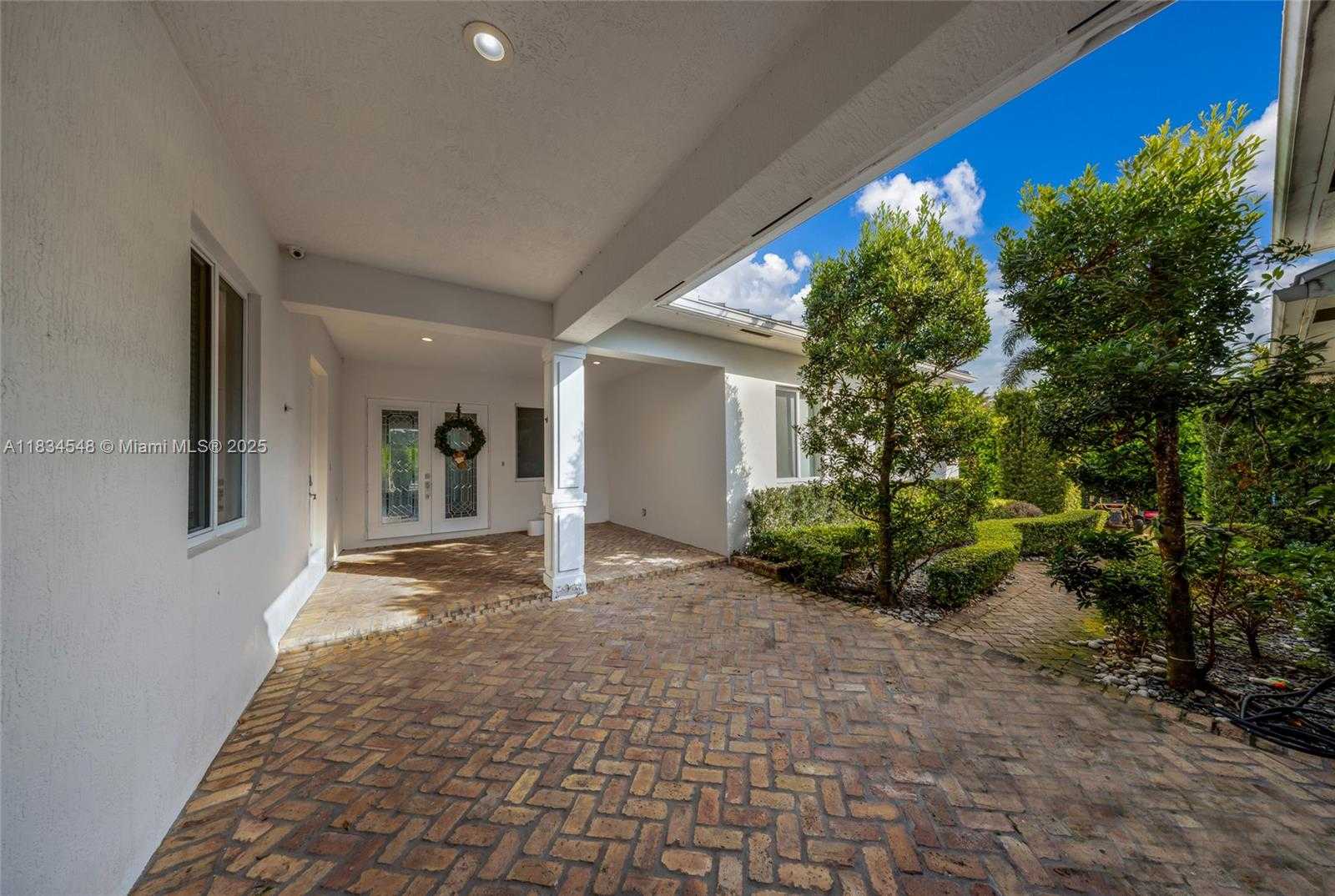 Small Image of 16701 SOUTH WEST 49TH ST, Southwest Ranches Number 14
