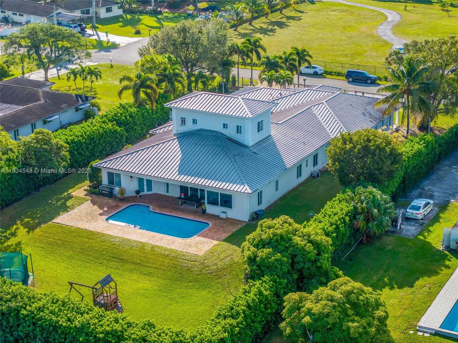 Small Image of 16701 SOUTH WEST 49TH ST, Southwest Ranches Number 16