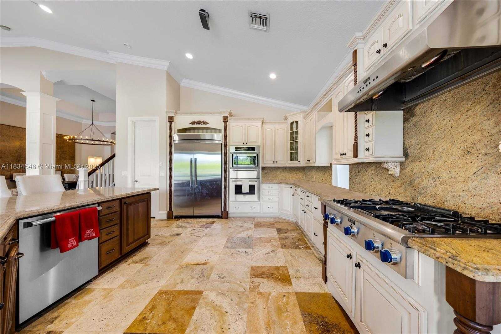 Small Image of 16701 SOUTH WEST 49TH ST, Southwest Ranches Number 31