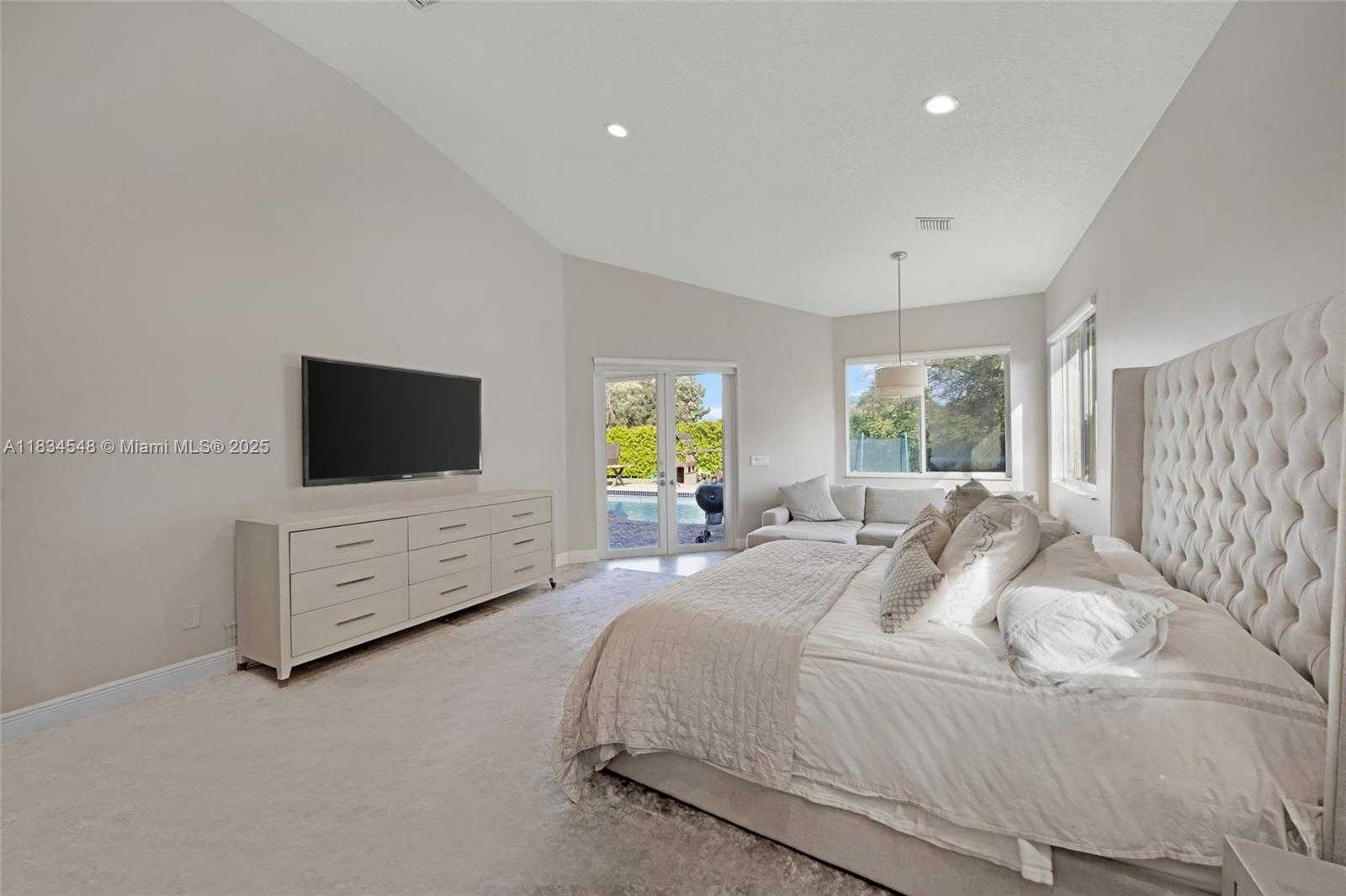 Small Image of 16701 SOUTH WEST 49TH ST, Southwest Ranches Number 37