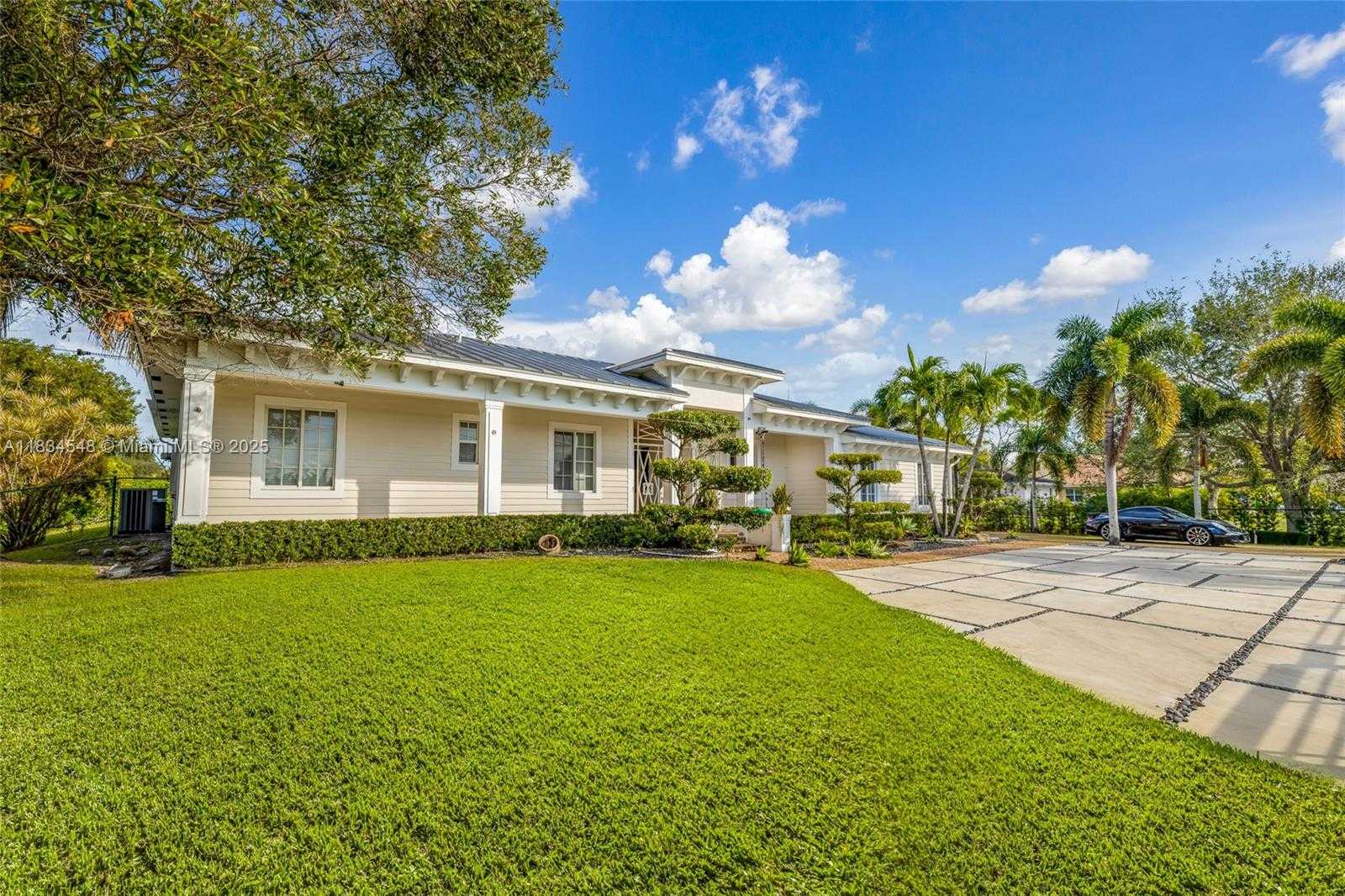 Small Image of 16701 SOUTH WEST 49TH ST, Southwest Ranches Number 4