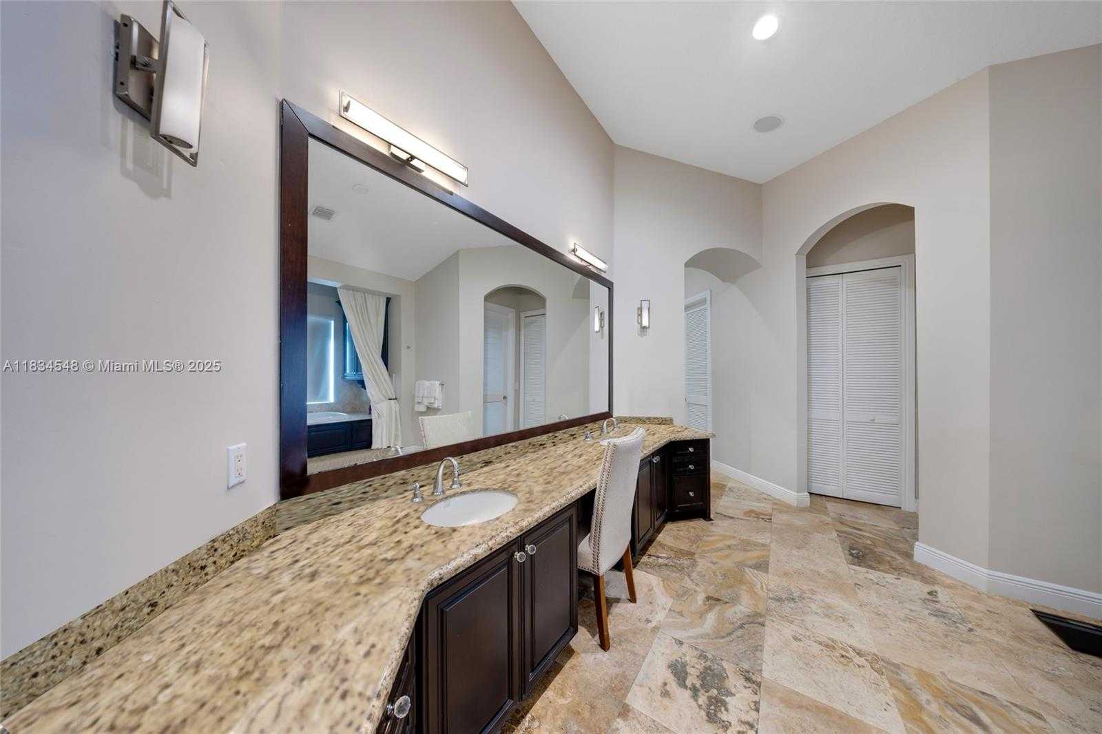 Small Image of 16701 SOUTH WEST 49TH ST, Southwest Ranches Number 40