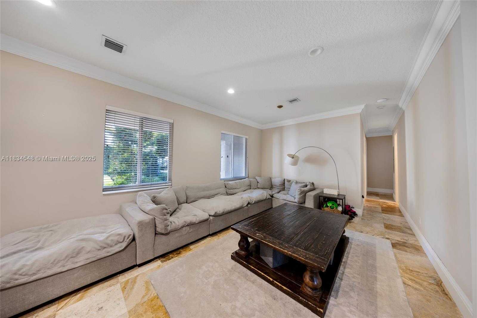 Small Image of 16701 SOUTH WEST 49TH ST, Southwest Ranches Number 43