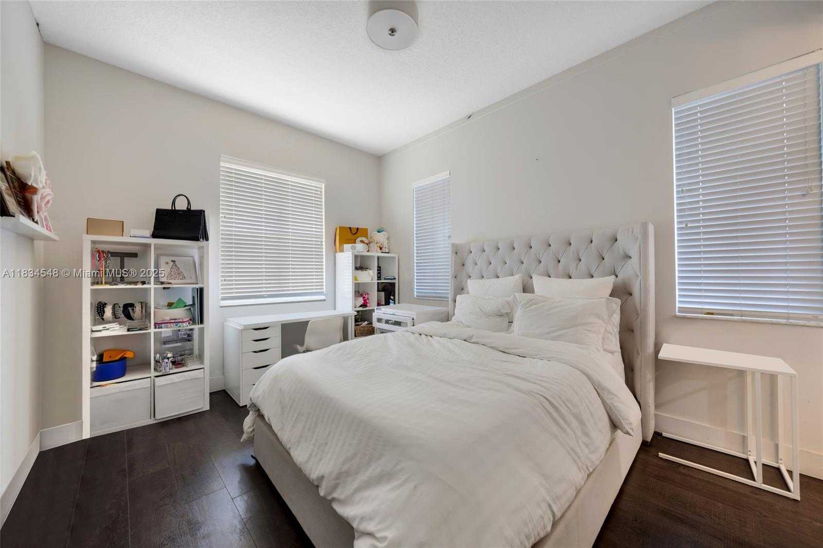 Small Image of 16701 SOUTH WEST 49TH ST, Southwest Ranches Number 46