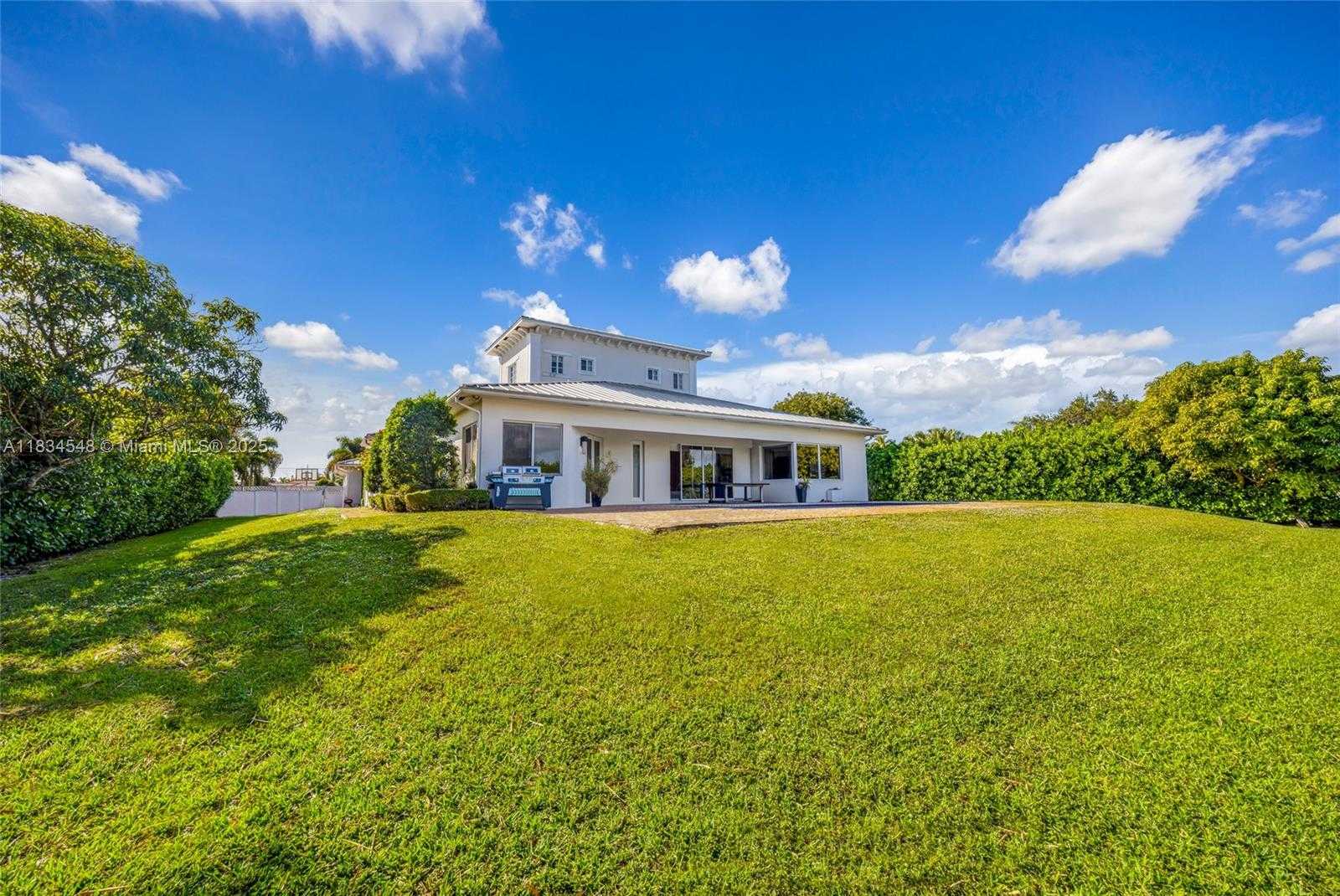 Small Image of 16701 SOUTH WEST 49TH ST, Southwest Ranches Number 56