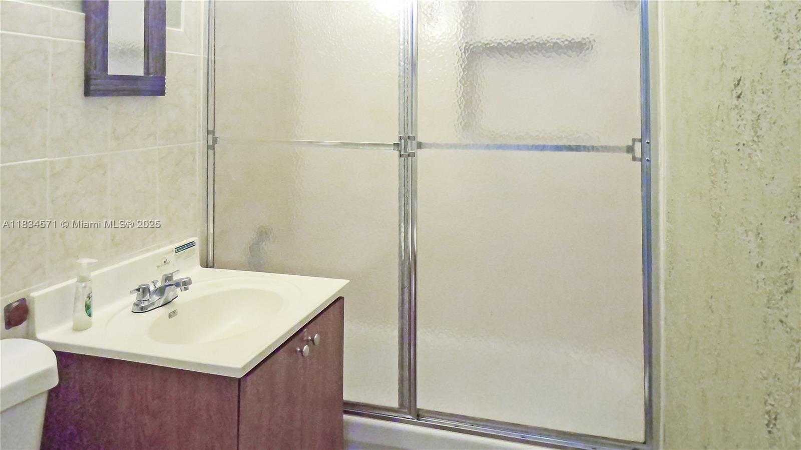 Small Image of 841 NORTH EAST 139TH ST, North Miami Number 21