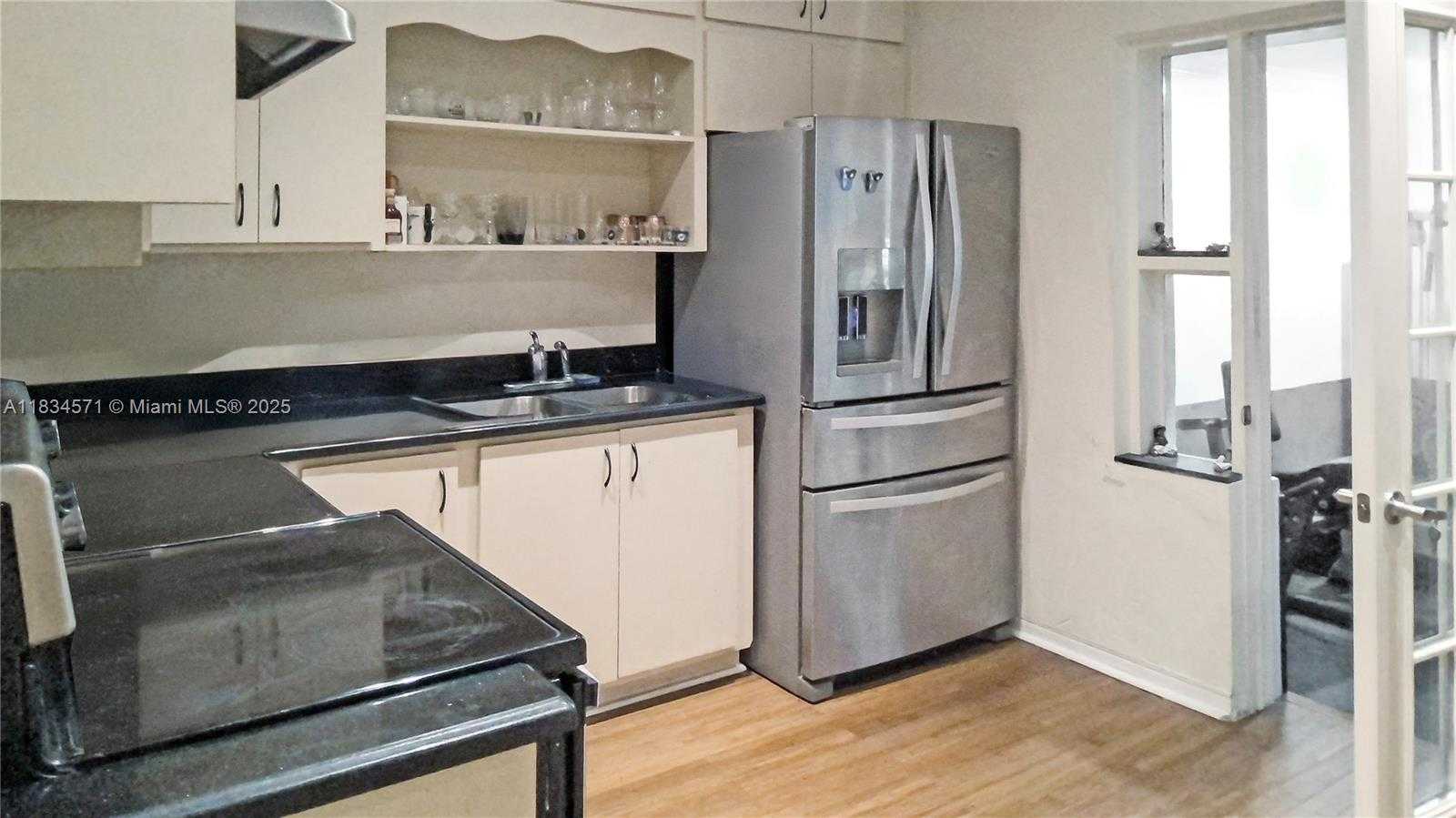 Small Image of 841 NORTH EAST 139TH ST, North Miami Number 33