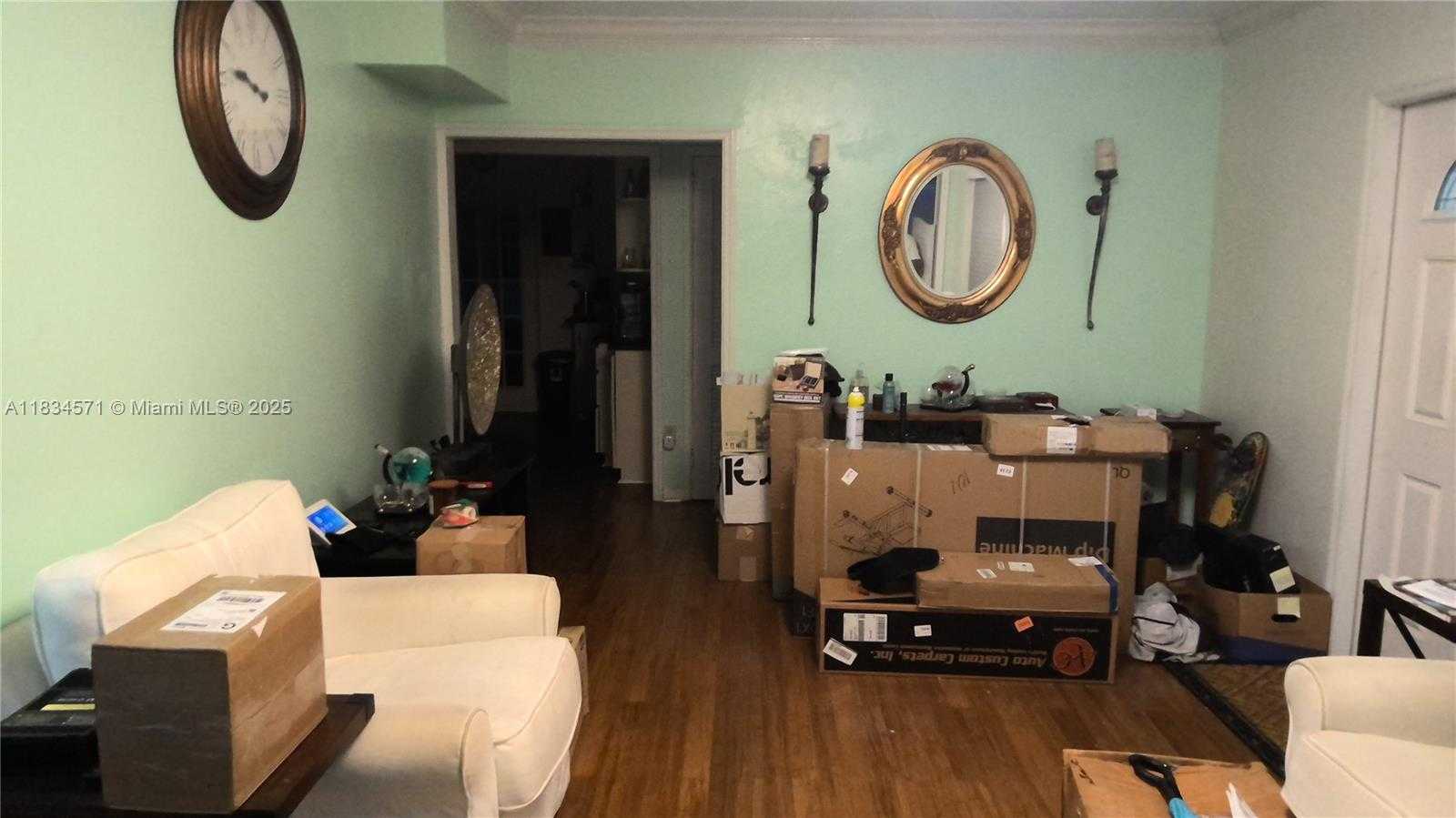 Small Image of 841 NORTH EAST 139TH ST, North Miami Number 5