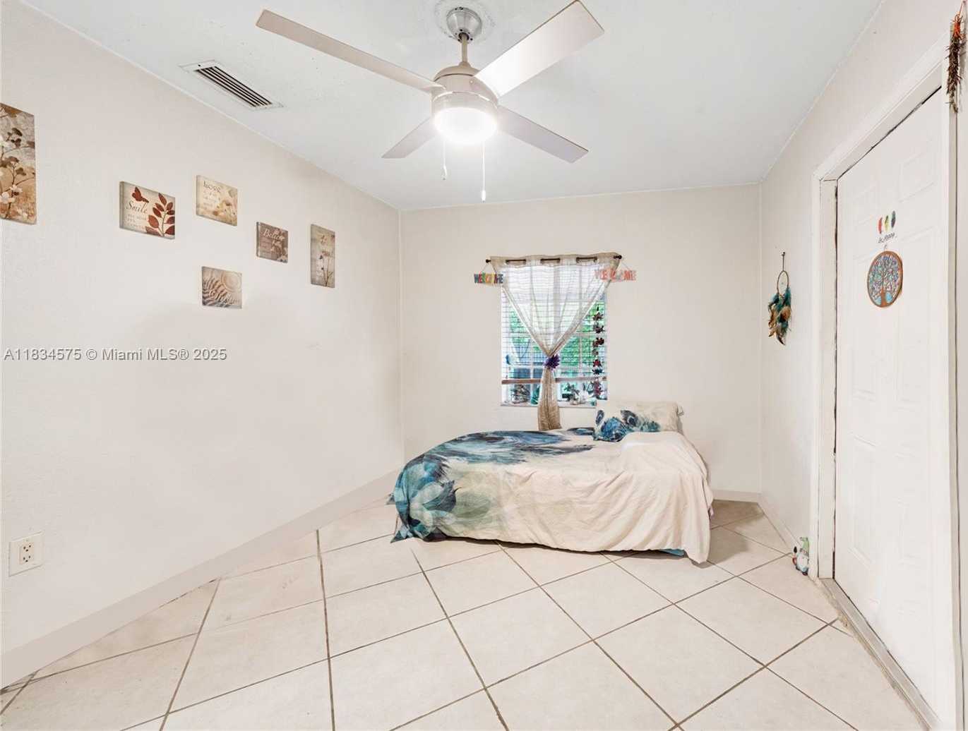 Small Image of 1385 NORTH EAST 130TH ST, North Miami Number 12