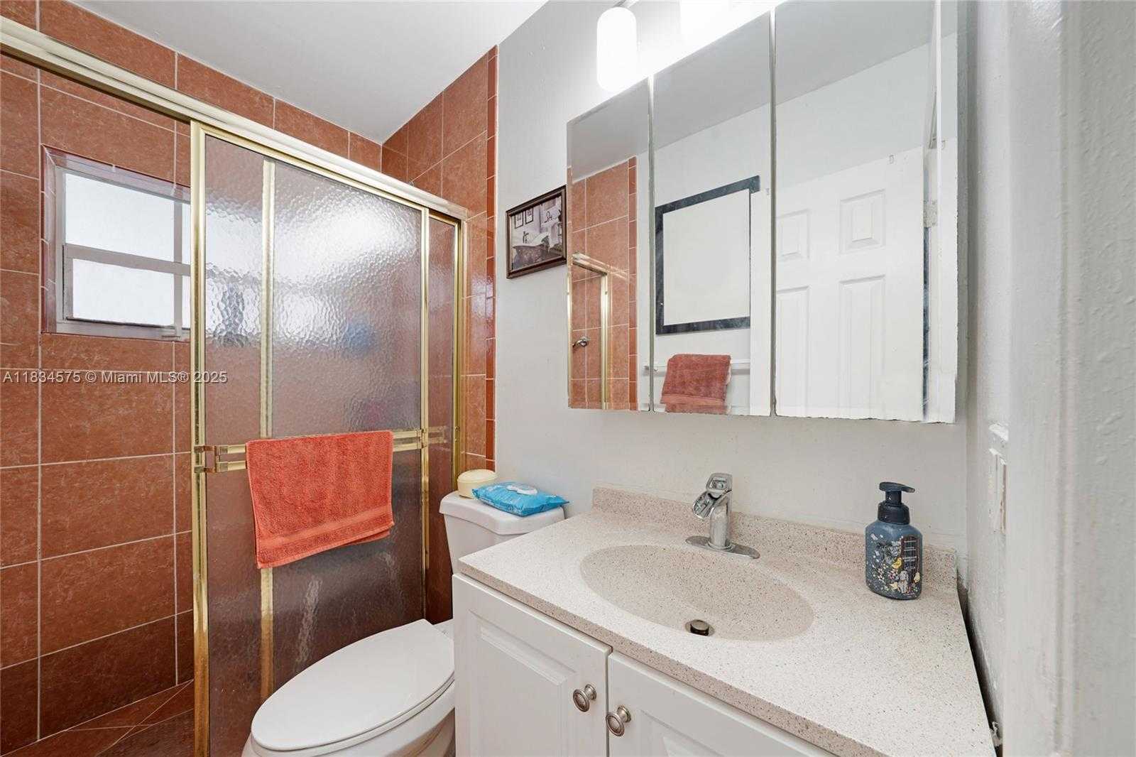 Small Image of 1385 NORTH EAST 130TH ST, North Miami Number 24