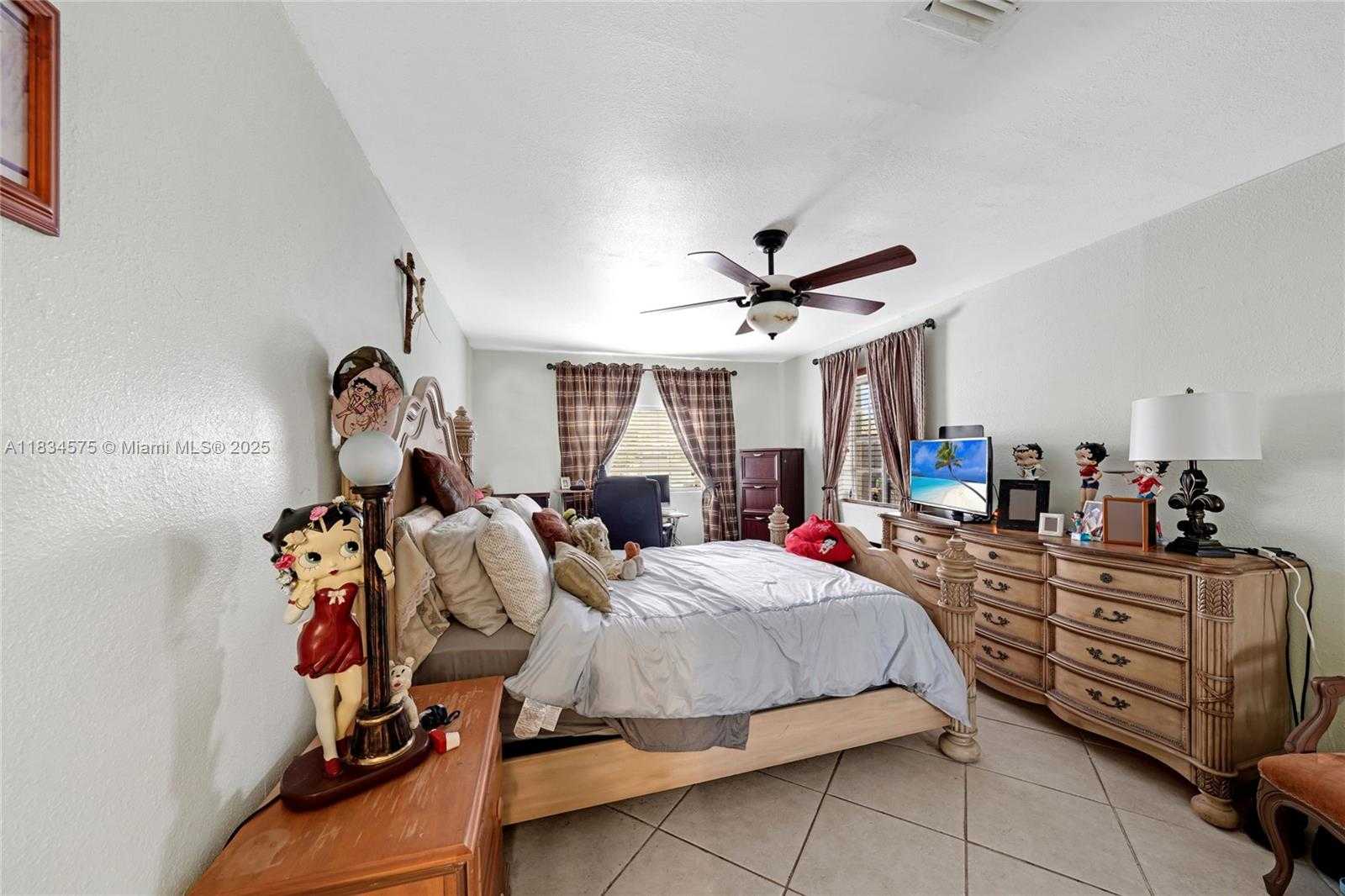 Small Image of 1385 NORTH EAST 130TH ST, North Miami Number 27