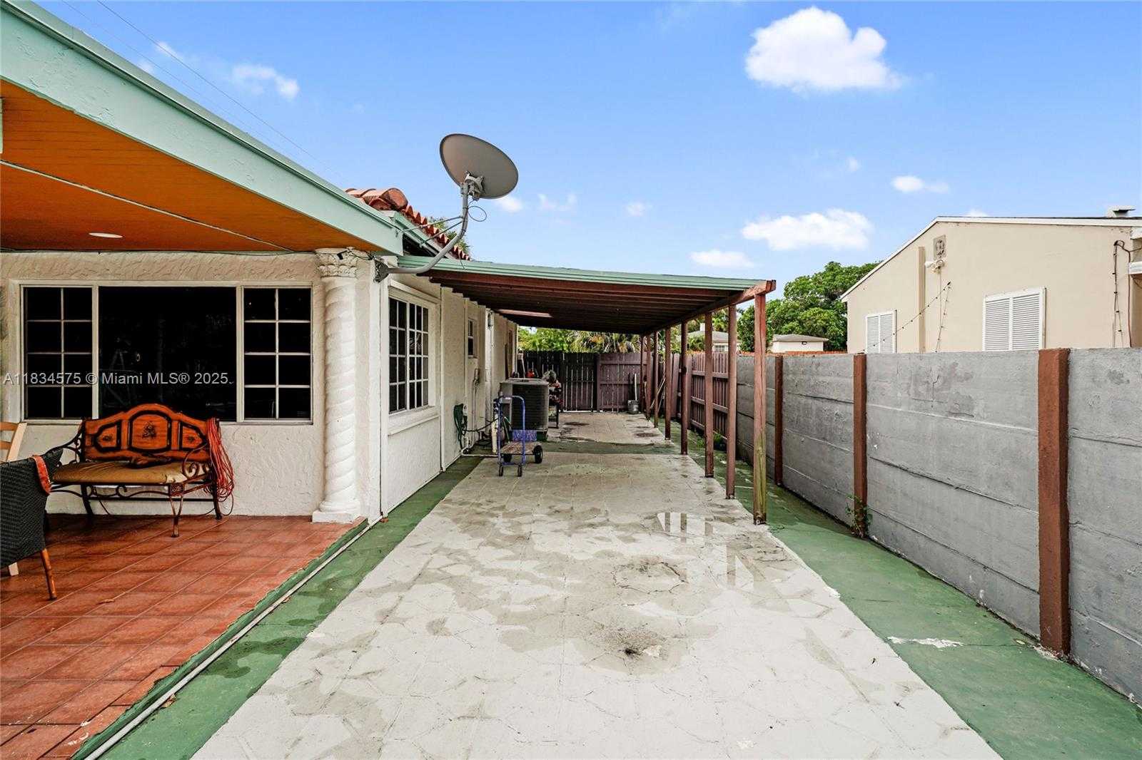 Small Image of 1385 NORTH EAST 130TH ST, North Miami Number 31