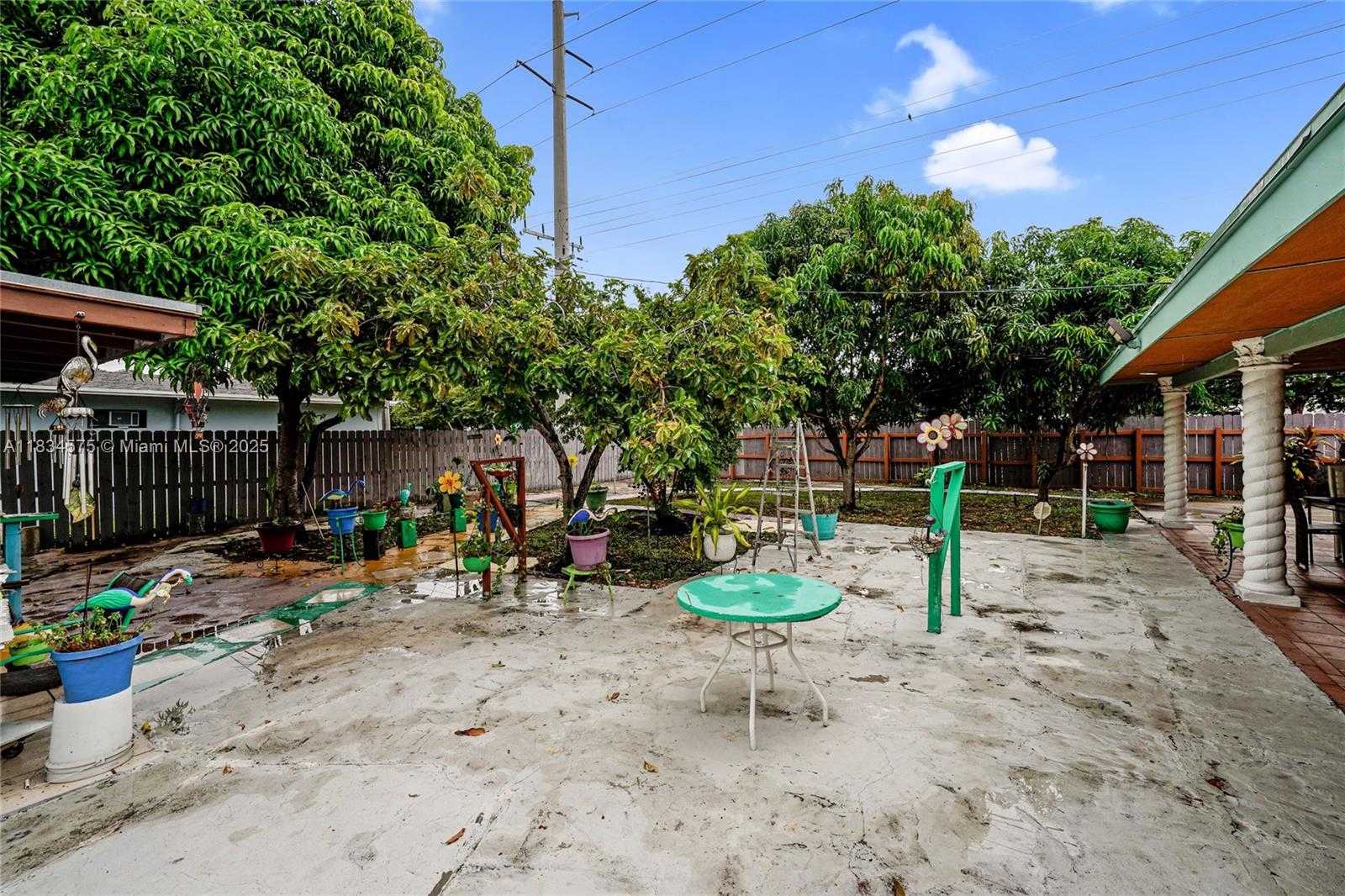 Small Image of 1385 NORTH EAST 130TH ST, North Miami Number 34