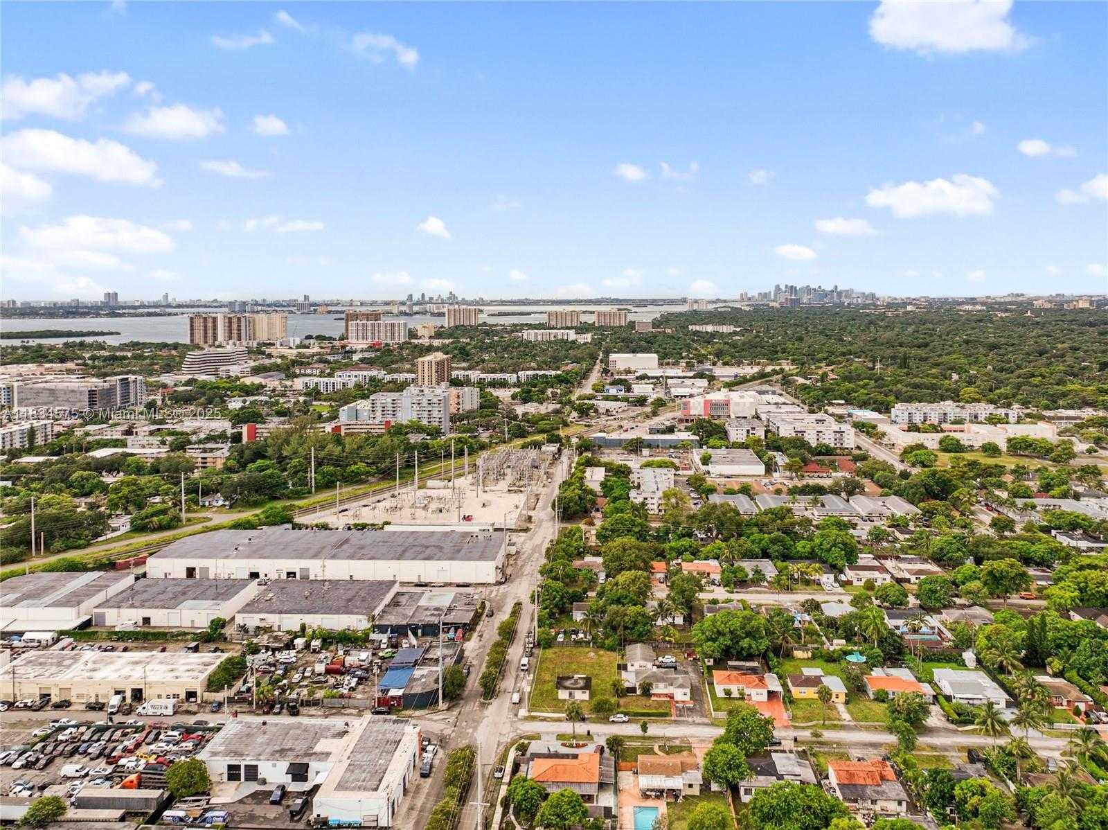 Small Image of 1385 NORTH EAST 130TH ST, North Miami Number 50