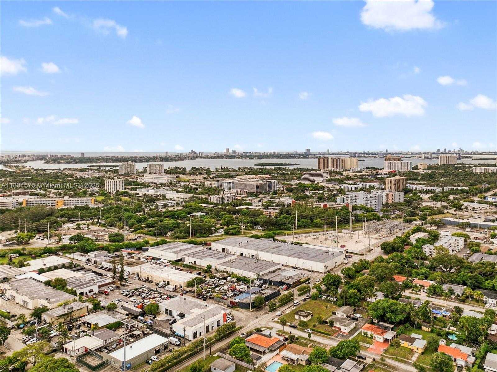 Small Image of 1385 NORTH EAST 130TH ST, North Miami Number 52