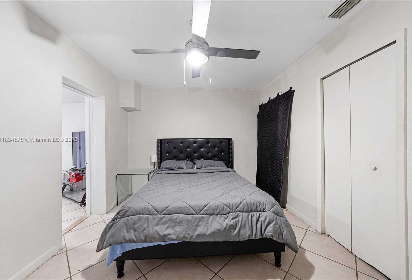 Small Image of 1385 NORTH EAST 130TH ST, North Miami Number 6