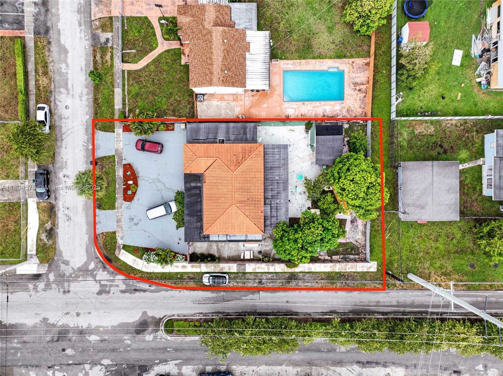 Small Image of 1385 NORTH EAST 130TH ST, North Miami Number 62