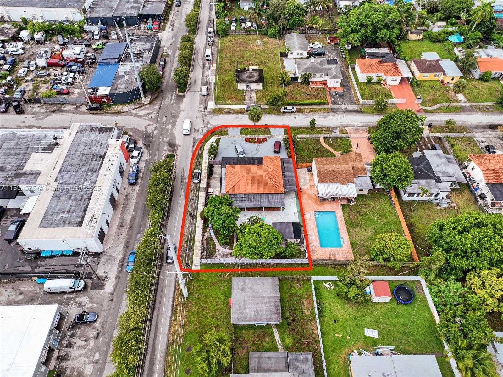 Small Image of 1385 NORTH EAST 130TH ST, North Miami Number 70