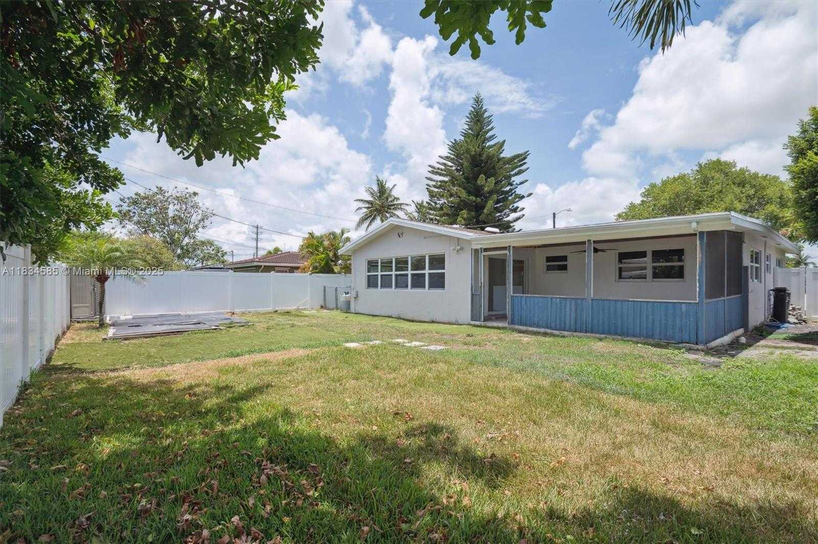 Small Image of 700 NORTH EAST 47TH ST, Oakland Park Number 16
