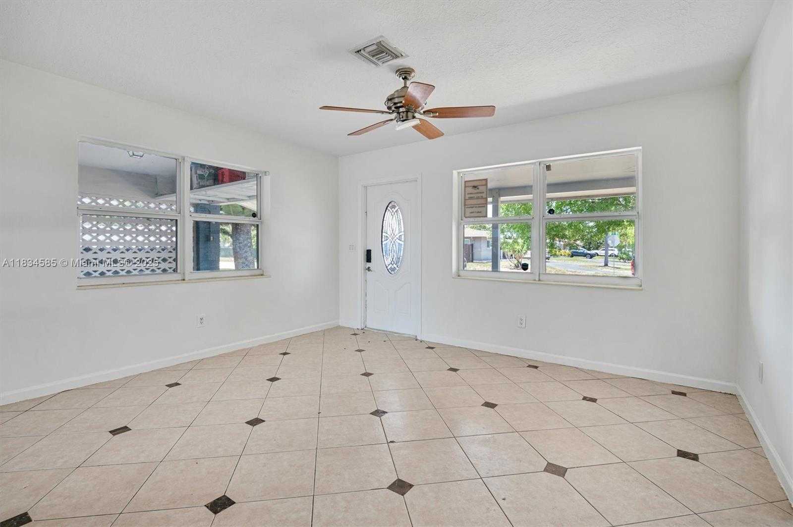 Small Image of 700 NORTH EAST 47TH ST, Oakland Park Number 4