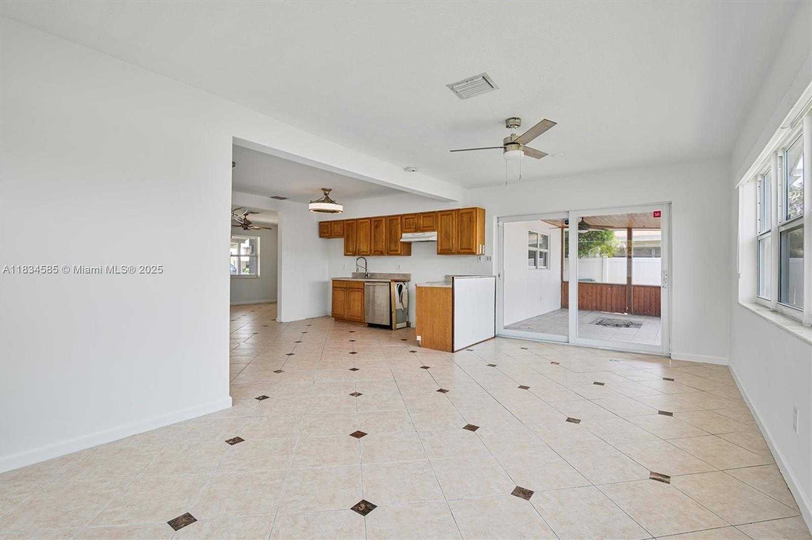 Small Image of 700 NORTH EAST 47TH ST, Oakland Park Number 8