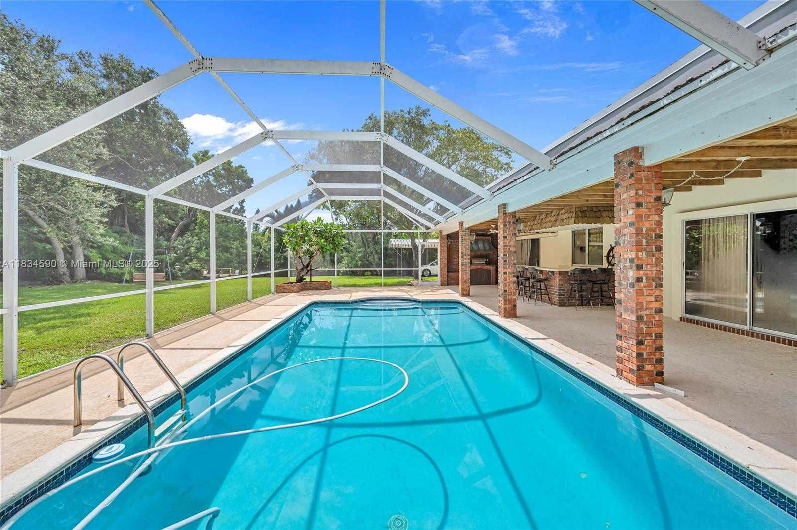 Small Image of 14921 SOUTH WEST 72ND CT, Palmetto Bay Number 10