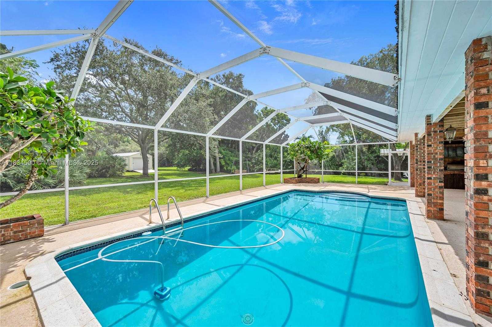 Small Image of 14921 SOUTH WEST 72ND CT, Palmetto Bay Number 12