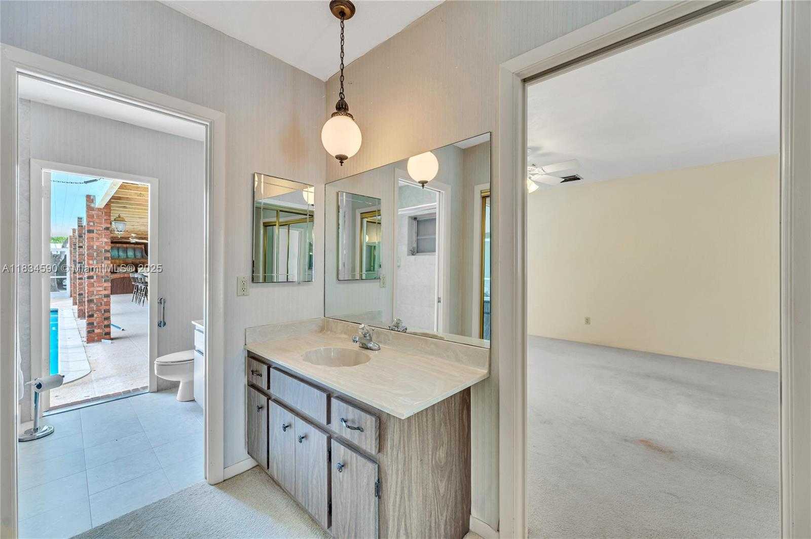 Small Image of 14921 SOUTH WEST 72ND CT, Palmetto Bay Number 14