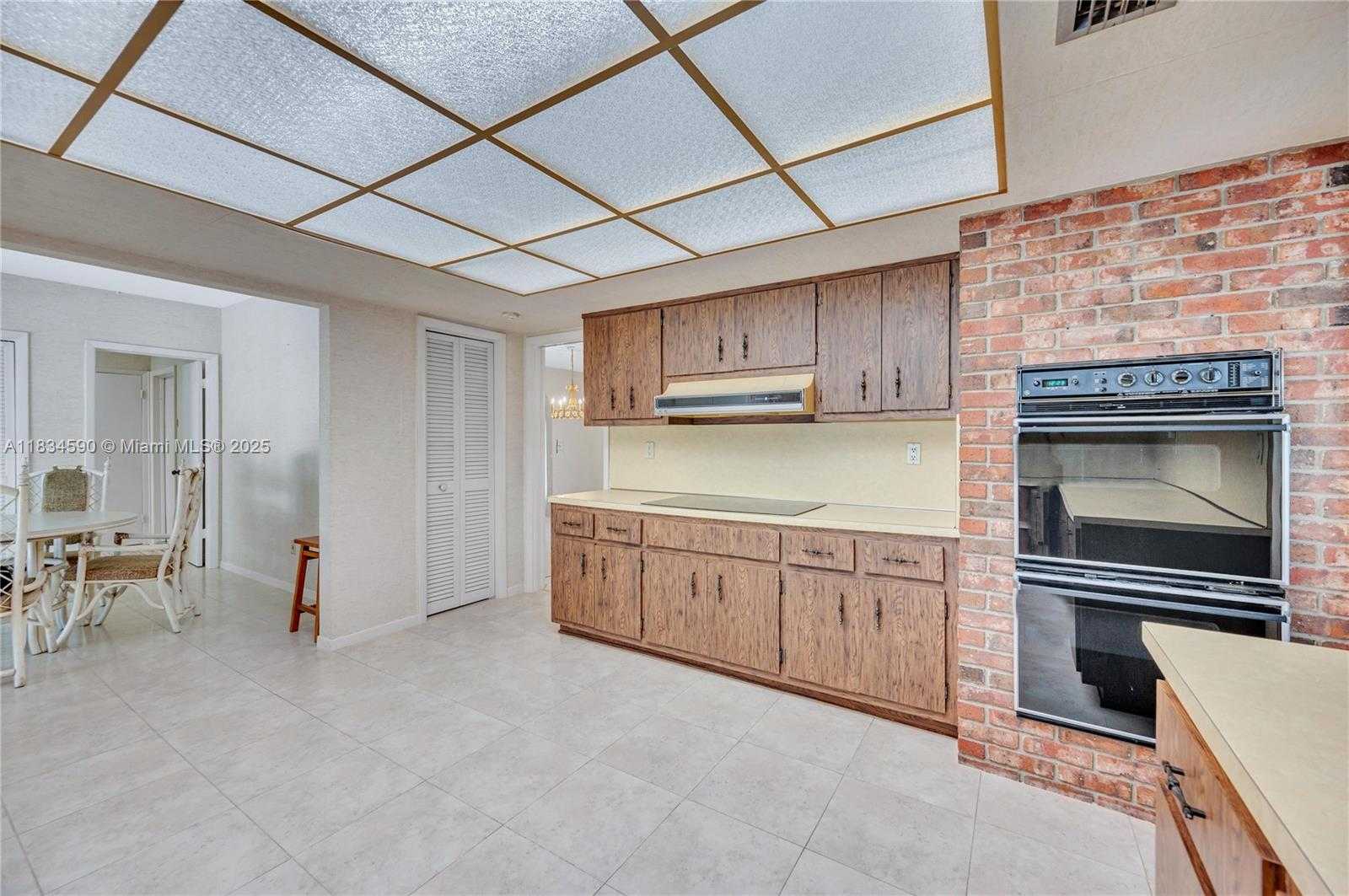 Small Image of 14921 SOUTH WEST 72ND CT, Palmetto Bay Number 22
