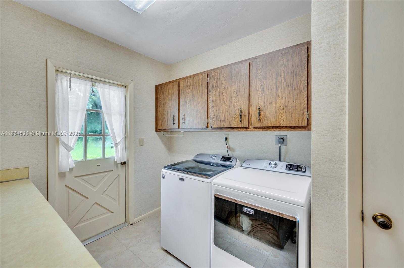 Small Image of 14921 SOUTH WEST 72ND CT, Palmetto Bay Number 24