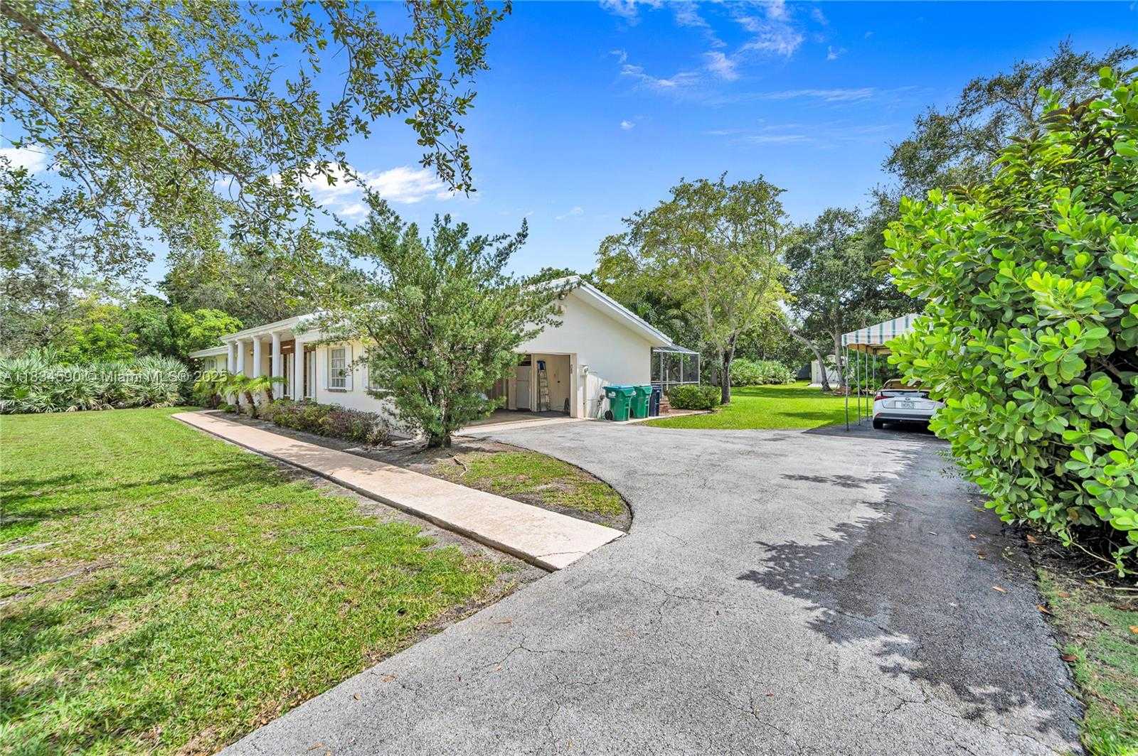 Small Image of 14921 SOUTH WEST 72ND CT, Palmetto Bay Number 34
