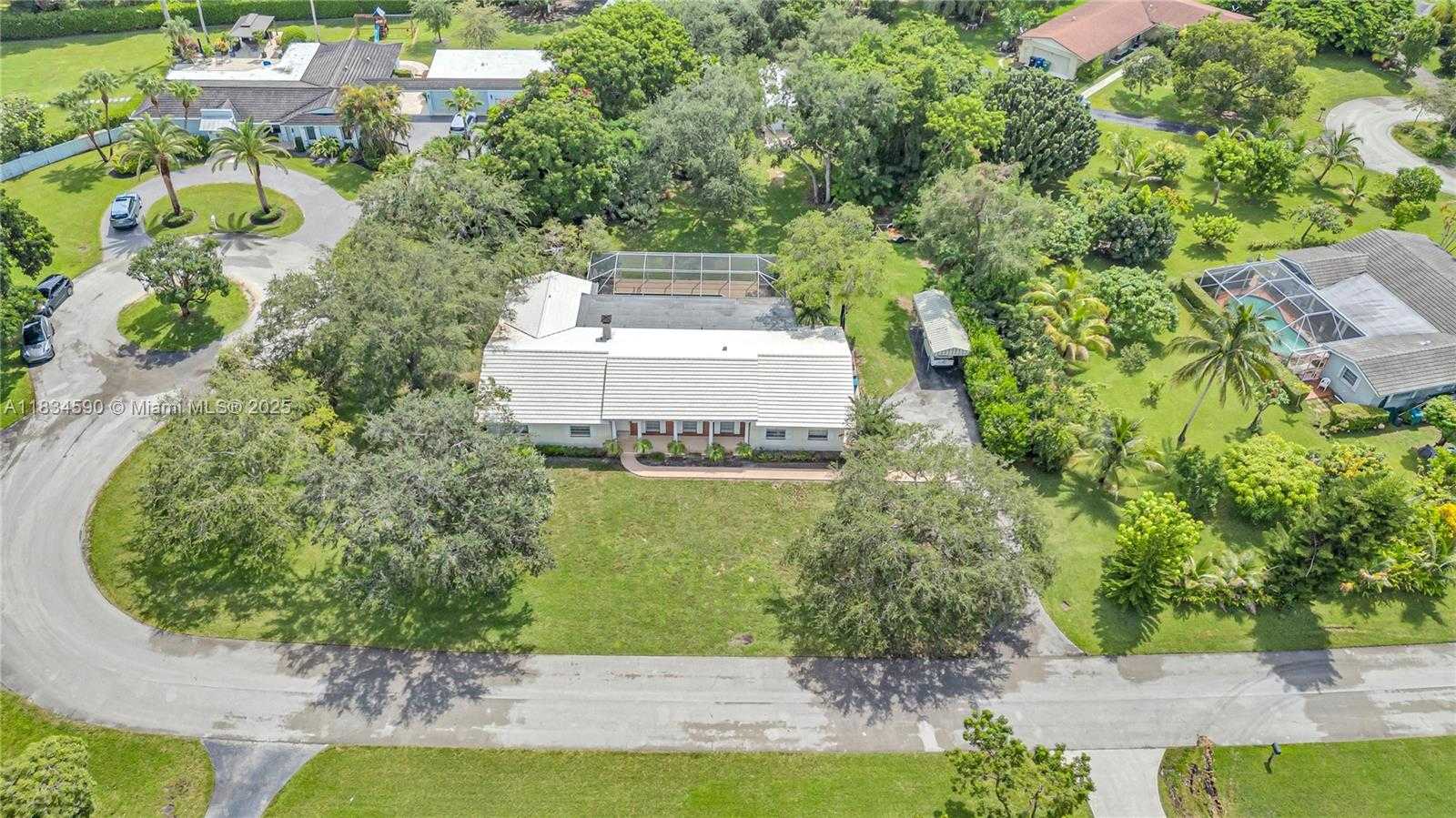 Small Image of 14921 SOUTH WEST 72ND CT, Palmetto Bay Number 4