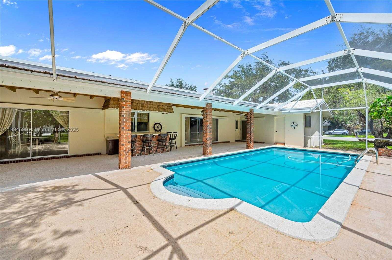 Small Image of 14921 SOUTH WEST 72ND CT, Palmetto Bay Number 8