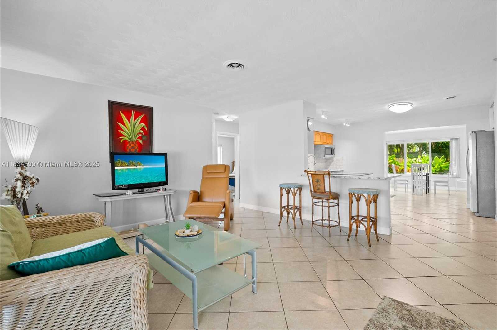 Small Image of 4421 SOUTH WEST 33RD AVE, Dania Beach Number 5