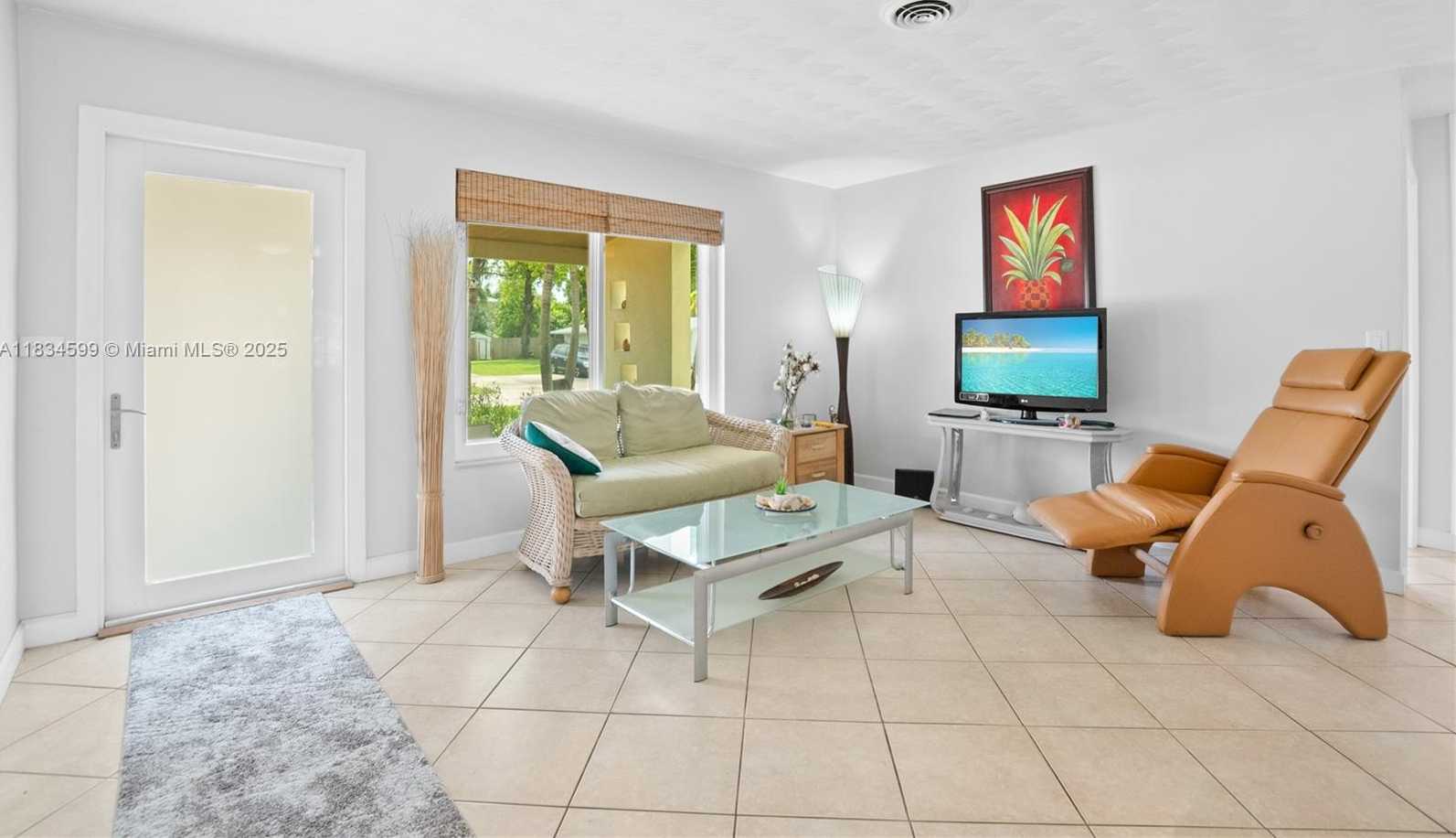 Small Image of 4421 SOUTH WEST 33RD AVE, Dania Beach Number 7