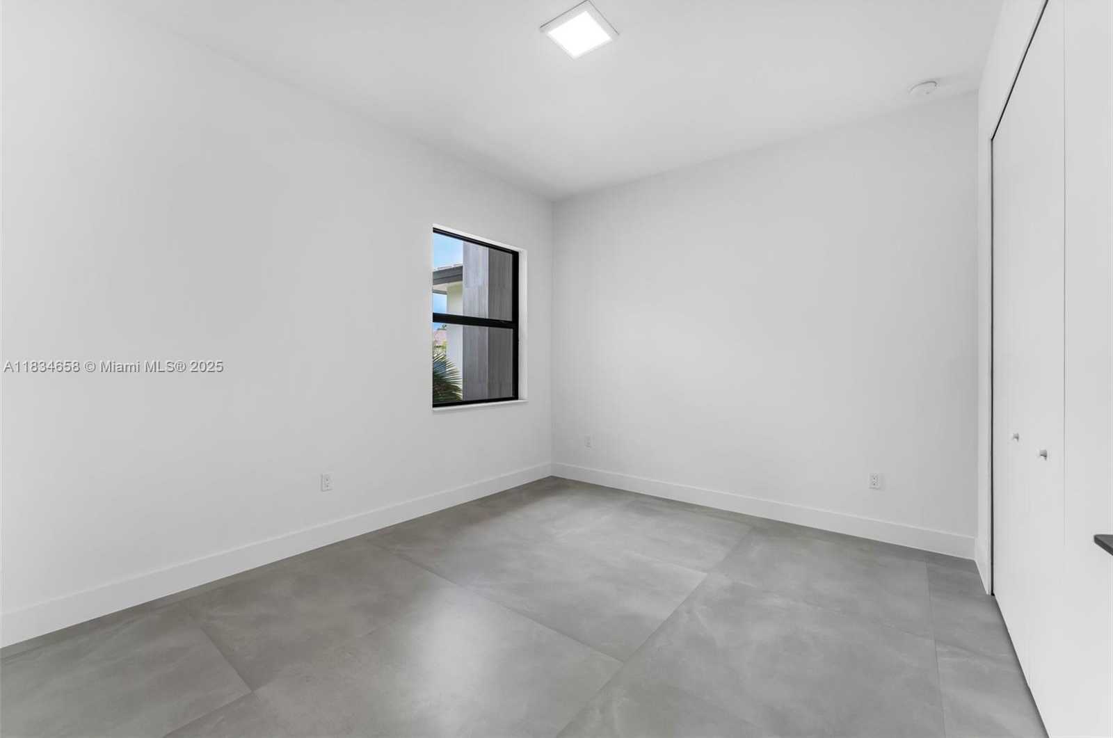 Small Image of 8220 SOUTH WEST 193RD TERRACE, Cutler Bay Number 29