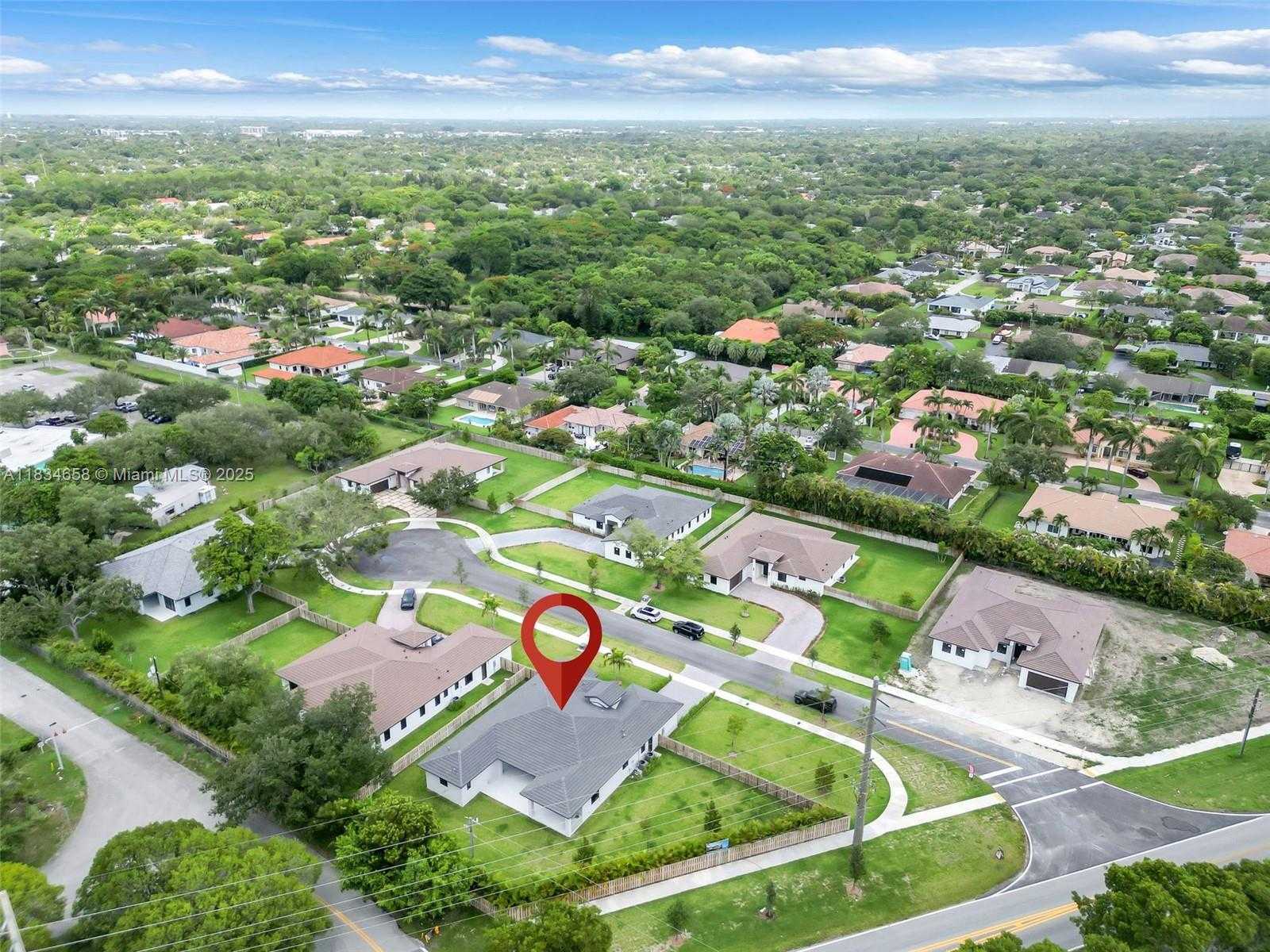 Small Image of 8220 SOUTH WEST 193RD TERRACE, Cutler Bay Number 56