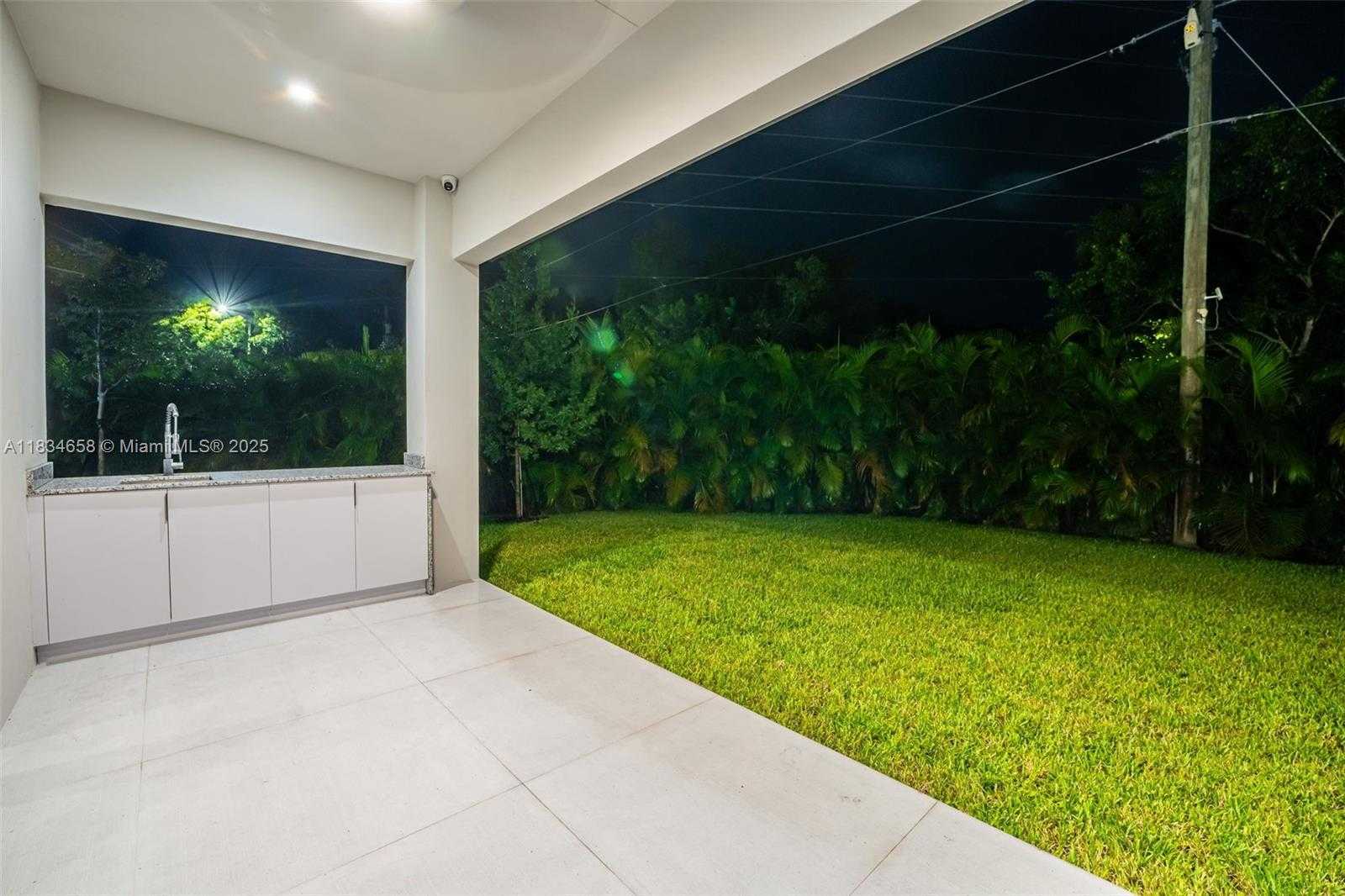 Small Image of 8220 SOUTH WEST 193RD TERRACE, Cutler Bay Number 63