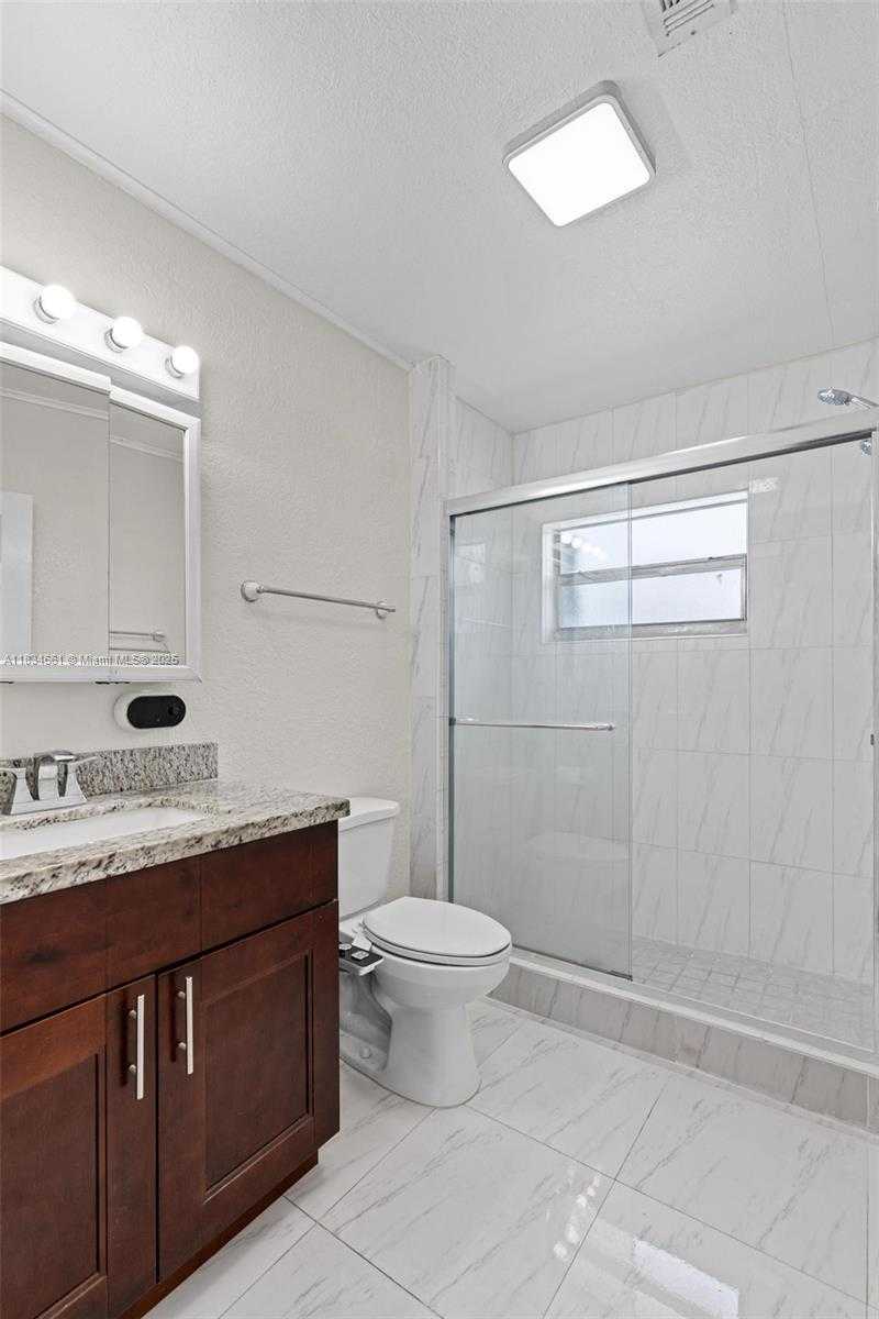 Small Image of 5220 SOUTH WEST 6TH ST, Plantation Number 12