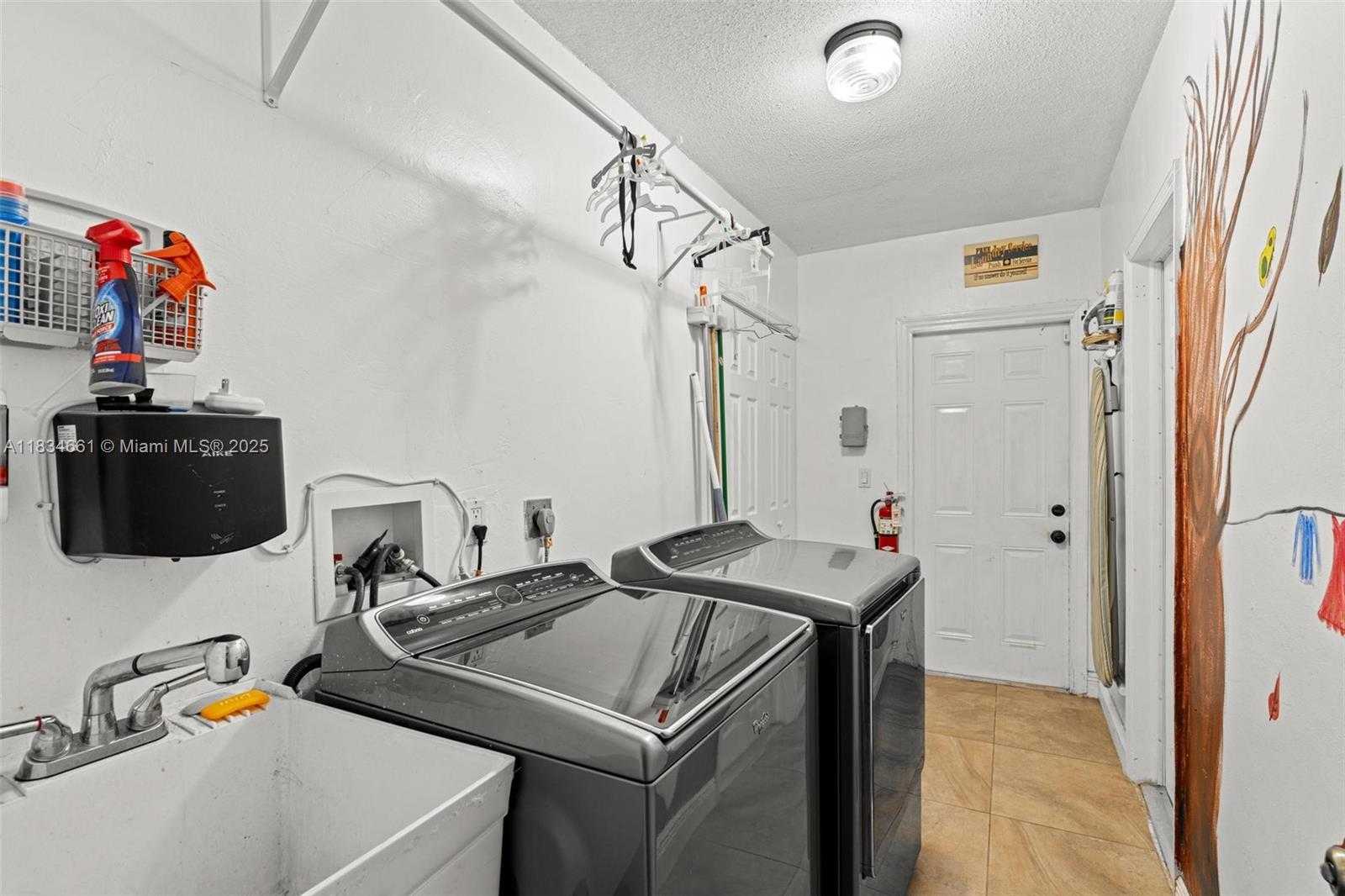 Small Image of 5220 SOUTH WEST 6TH ST, Plantation Number 17
